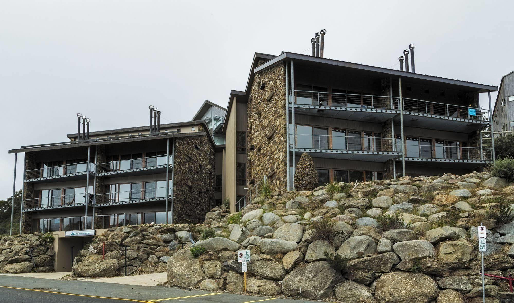 Alpine Woodsmoke Apartments Фоллс-Крік Екстер'єр фото